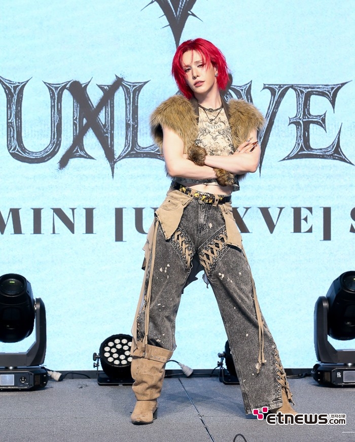 [ET포토] 엑스러브 우무티, '옴므파탈'