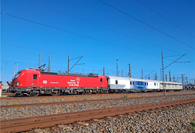 철도연은 독일연방철도연구원(DZSF)과 철도 소음 저감 및 디지털 기반 선로 유지관리 고도화 공동 R&D를 진행했다. 사진은 개발 기술을 탑재한 독일 DZSF 시험차량.