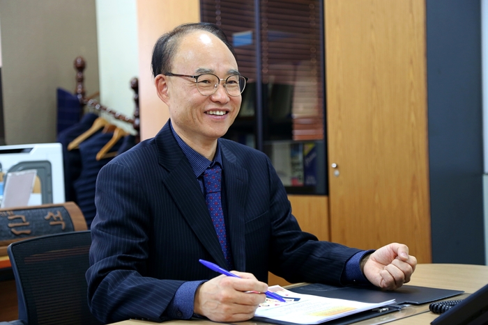 고근석 충북과학기술혁신원장