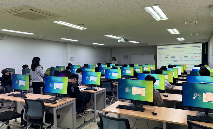 경남대 TOPCIT 시험 운영 현장