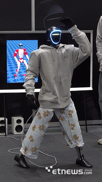 동작 학습한 휴머노이드의 댄스 [영상]