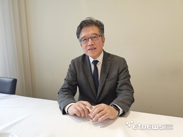 양한광 국립암센터 원장이 6일 서울 중구에서 기자간담회를 열고 지난 1년 성과를 설명하고 있다.