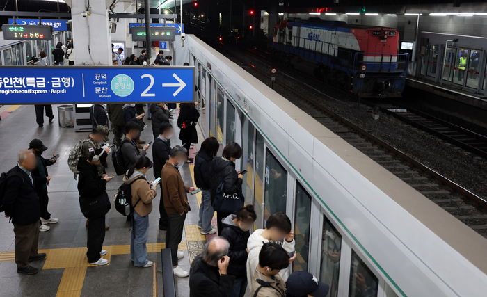 코레일·SR, 13일 수능일 수험생 특별수송대책본부 동시 가동…첫차부터 비상수송