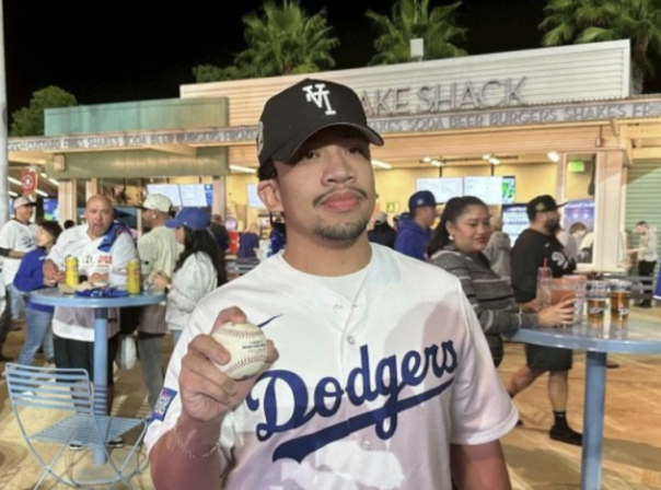 나초 포기하고 잡은 오타니 홈런볼, 경매 나와…최고 29억 대박 터질까