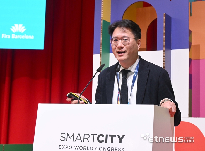 이정훈 한국 IT서비스학회장, SCEWC 2025 에서 기조강연