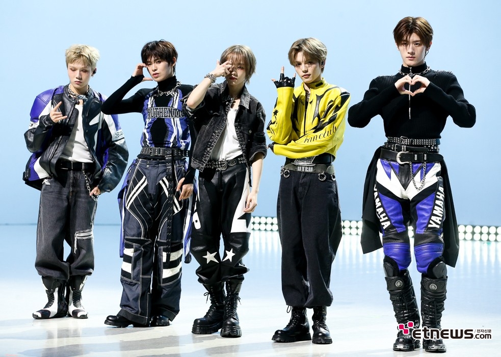 [ET포토] 엠빅, '전원 중국인 멤버로 케이팝 씬에 도전'