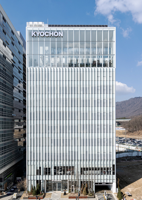 '2025 한국건축문화대상' 건축물 부문 민간분야 대상을 수상한 교촌에프앤비 사옥 '교촌 1991 빌딩' 전경