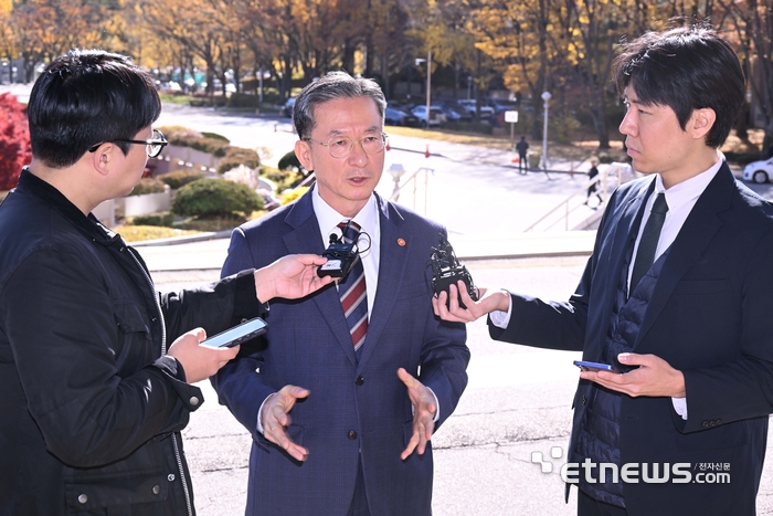 [포토] 대장동 '항소 포기' 관련 입장 밝히는 정성호 법무부 장관