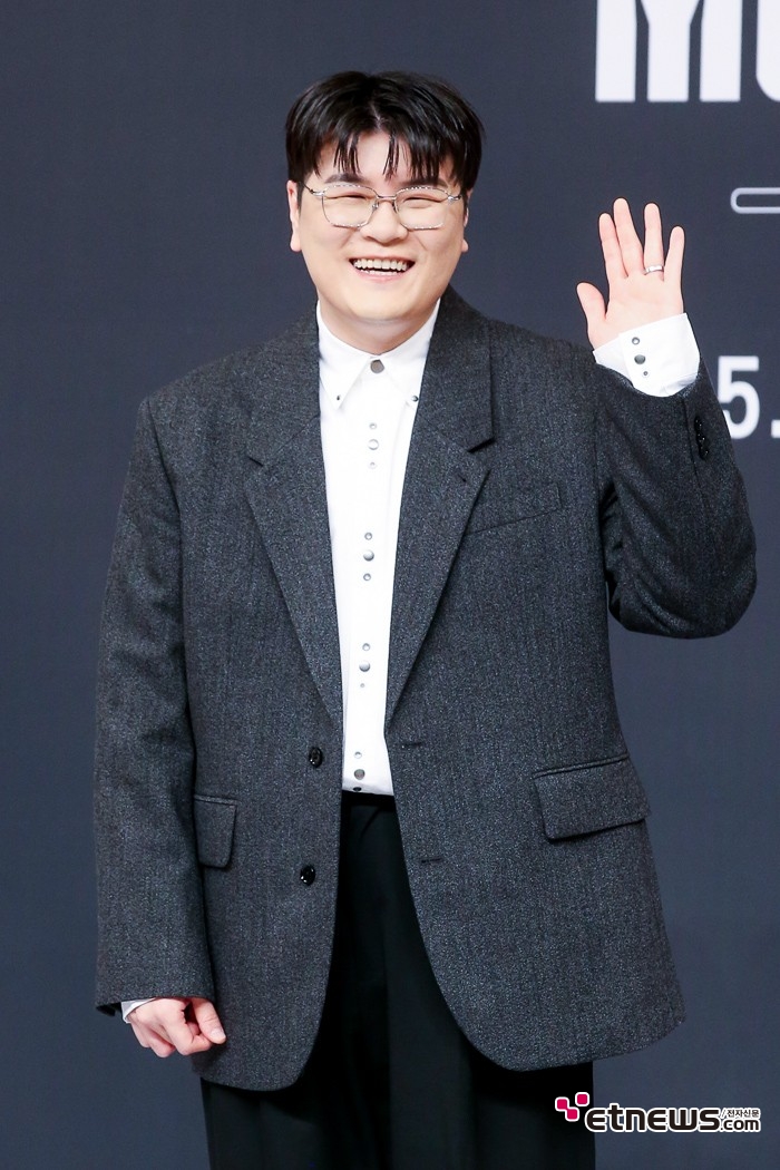 [ET포토] 신용재, '그냥 웃을게요'