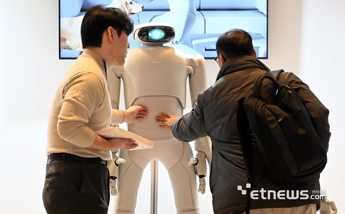 [데스크라인]AI 신인류의 자격