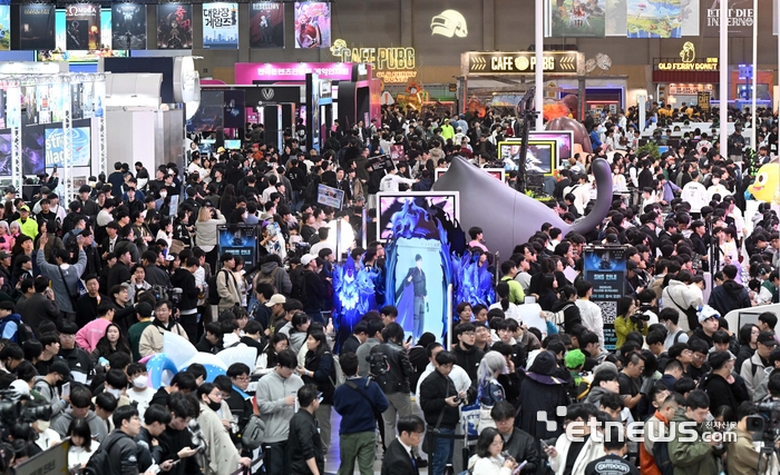 [포토] 붐비는 지스타 2025