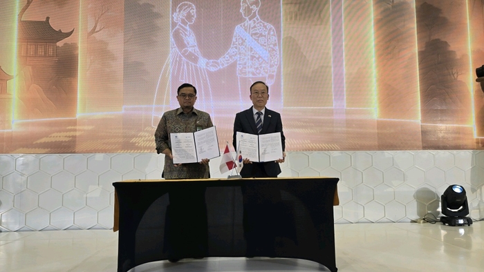 아라소프트는 12일 성과보고회에서 인도네시아 교욱부와 '나모오서' 도입 계약을 위한 업무협약을 체결했다.