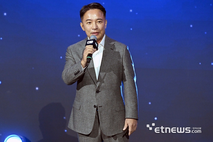 [포토] 지스타 공식석상 등장한 김택진 엔씨소프트 대표