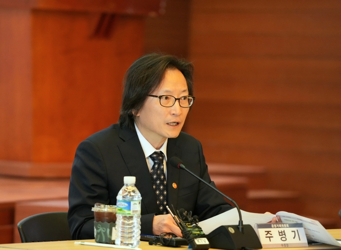 주병기 공정거래위원장이 13일 서울 중구 포스트타워에서 열린 '플랫폼 입점업계 현장 간담회'에서 “공정한 플랫폼 시장을 만들기 위해 최선을 다하겠다”고 말했다. 사진 출처 : 공정위