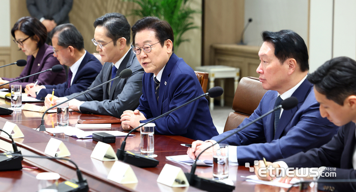 4대 그룹 국내 대규모 투자 추진…팩트시트 후속 대응