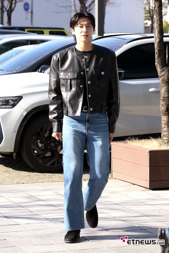 [ET포토] 동방신기 유노윤호, '블랙 레더 재킷에 청바지 그리고 부츠'