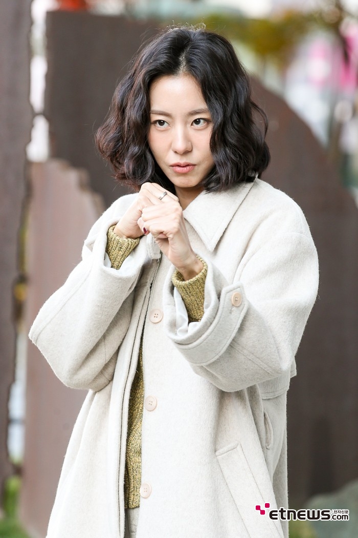 [ET포토] 유이, '눈빛으로 경고'