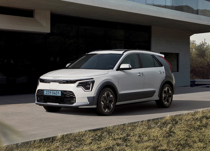 기아 新 '니로·셀토스', 내년 1월 양산…전동화 선택지 확대