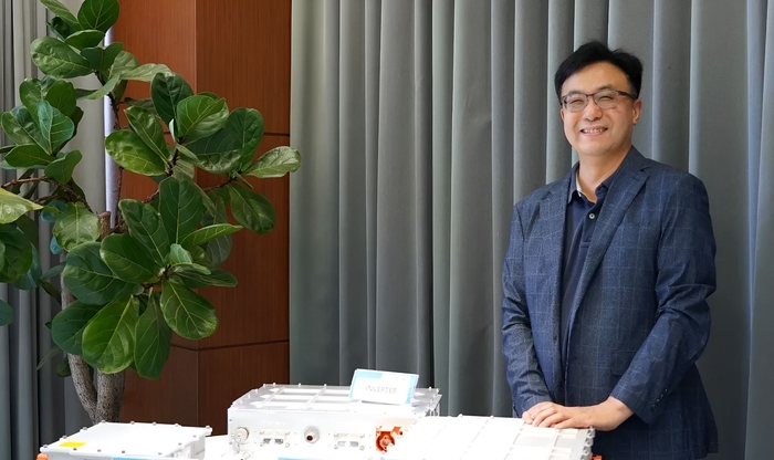 'PLM이 만든 글로벌 경쟁력' 강영석 이지트로닉스 대표, 데이터로 품질과 속도를 높이다