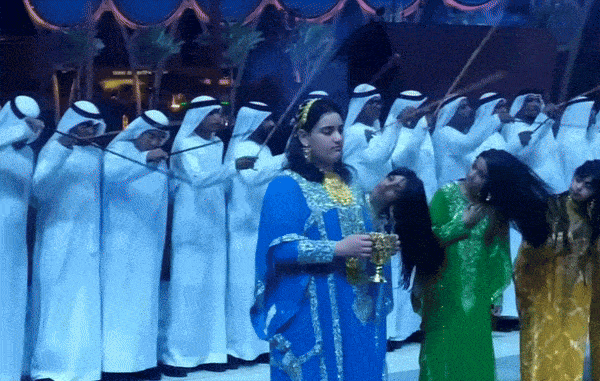 2020 두바이 엑스포에서 진행된 '알 아얄라'(Al-Ayyala) 공연. 사진=유튜브(Sajna's flavours and vlogs) 캡처