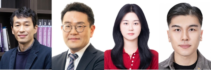 정창욱·권순용 UNIST 교수팀(왼쪽부터 정 교수, 권 교수, 한주원 연구원, 이현우 연구원)