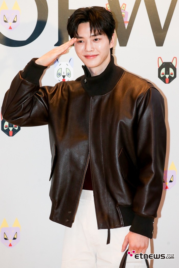 [ET포토] 송강, '지난달에 전역했어요'