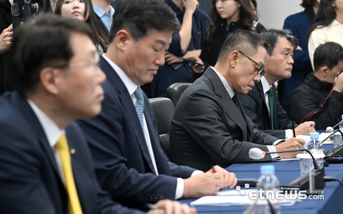 [포토] 금융위원장 발언 경청하는 여신전문금융업권 CEO