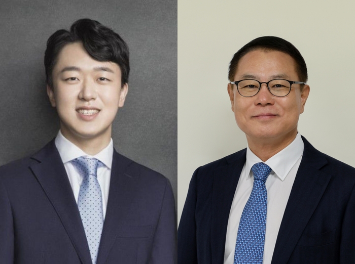 신상열 농심 미래사업실장 부사장(왼쪽), 조용철 신임 대표이사