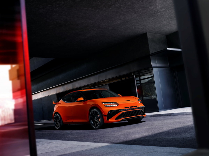 제네시스, 첫 고성능車 'GV60 마그마' 공개