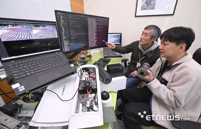 [포토] 보안문제 대비한 국산 AI CCTV 솔루션 고도화