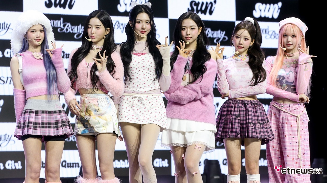 [ET포토] 트리플에스 선, '핑크가 팀 칼라'