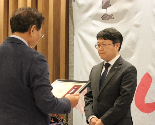 커넥트웨이브, 지역사회 공헌 '금천구의회 의장 표창'