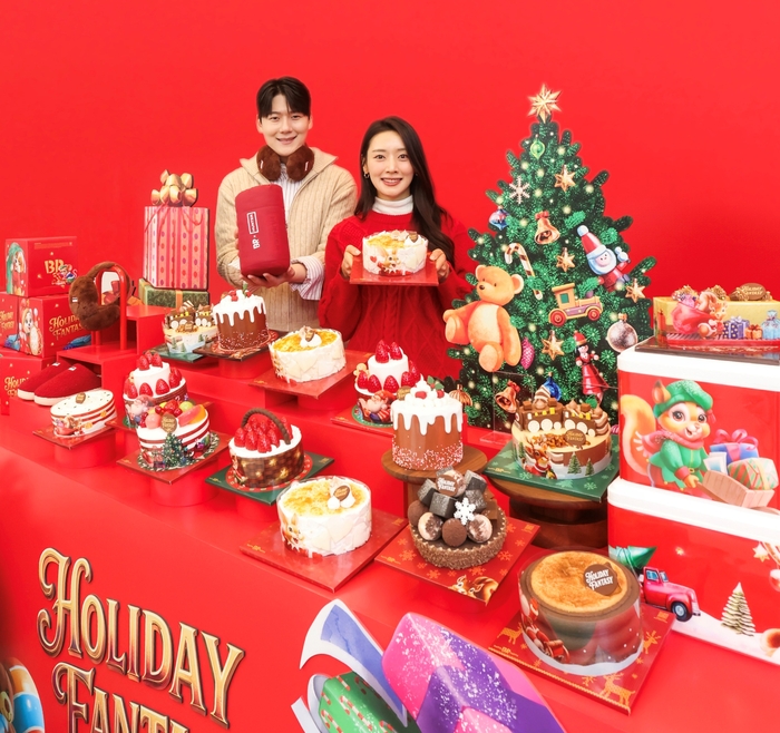 SPC 배스킨라빈스는 2025년 크리스마스 케이크를 공개했다.