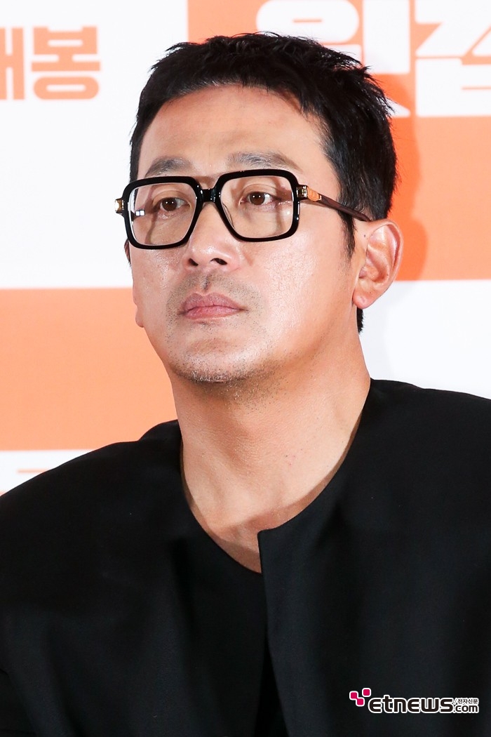 [ET포토] 하정우, '영화 윗집사람들 연출가'