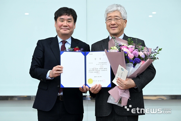 [포토] 제12회 대한민국 SW제품 품질대상 우수상에 에이알테크놀로지의 'VR 드론 교육 시뮬레이터 v1.0'