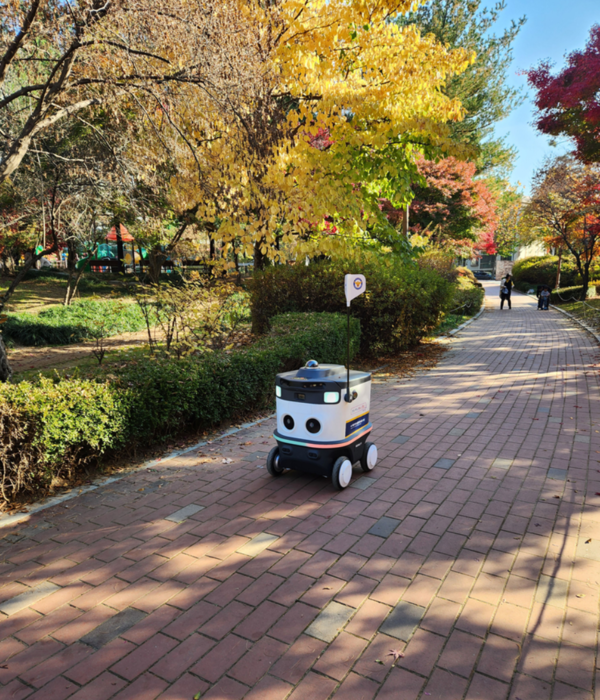 [주니어전자]AI 자율주행 순찰로봇 '뉴비' 성남도심 누빈다 - 뉴스 썸네일 이미지