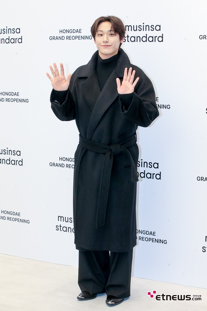 [ET포토] 이도현, '끝내주는 롱코트핏'