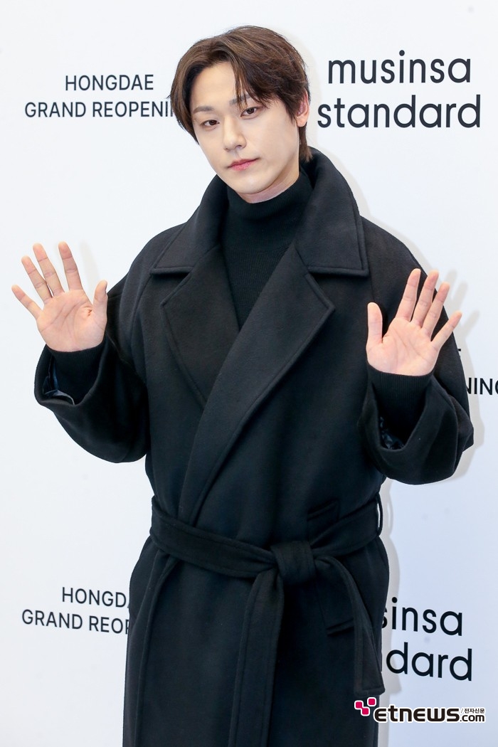 [ET포토] 이도현, '이렇게 쳐다보면'