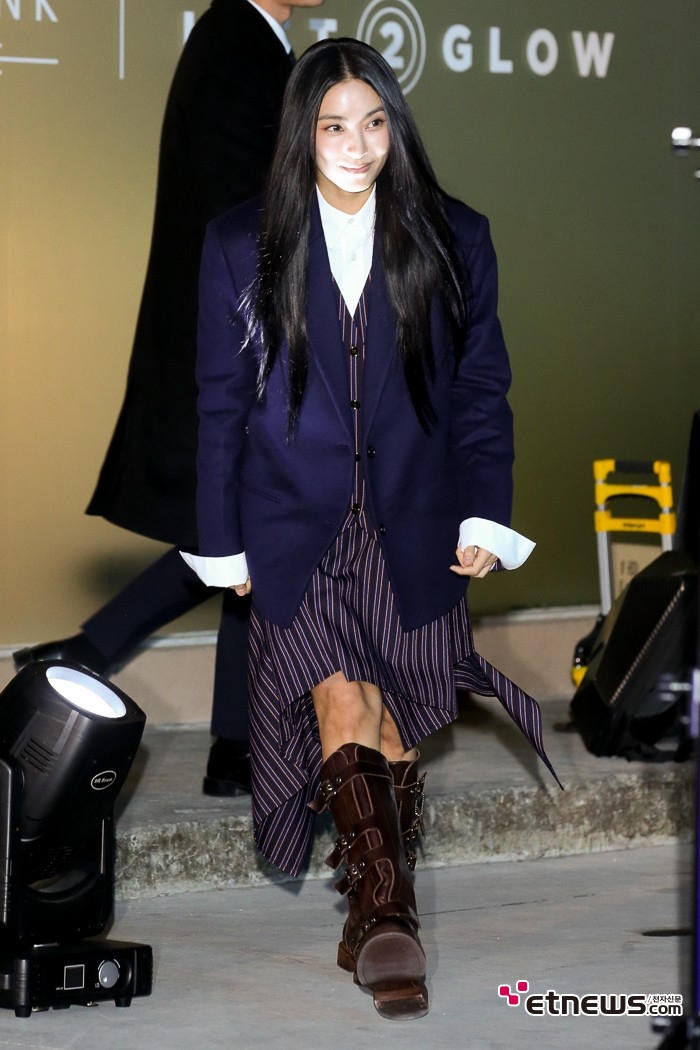 [ET포토] 보라, '반갑게 인사'