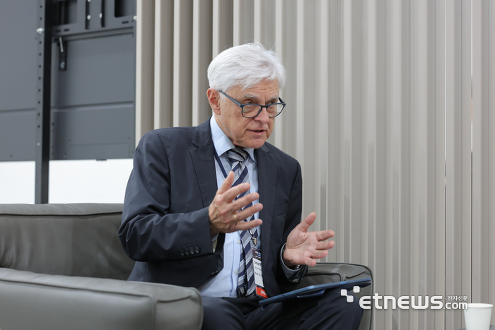 '스마트팩토리 창시자' 쥘케 “AI는 제조 혁신 열쇠…中小역량 강화 위해 협력 필요”