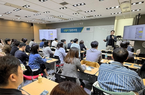 프라임에셋 서울사업단에서 신입FC입문과정 교육이 진행되고 있다.(사진=프라임에셋)