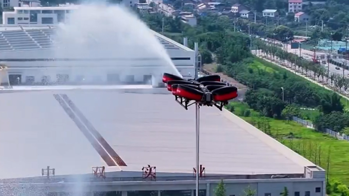 1분 만에 100m 도달…소방차급 수압 뿜는 中 소방드론 등장