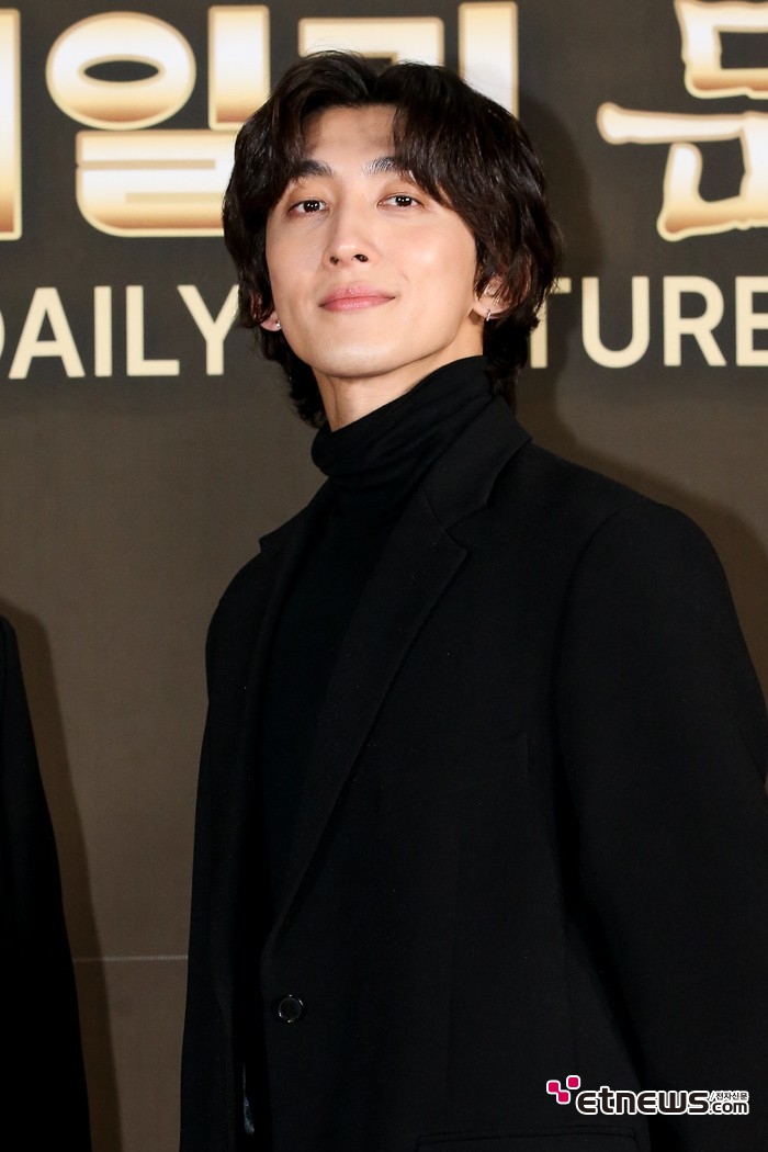 [ET포토] 잔나비 최정훈, '근사한 미소'