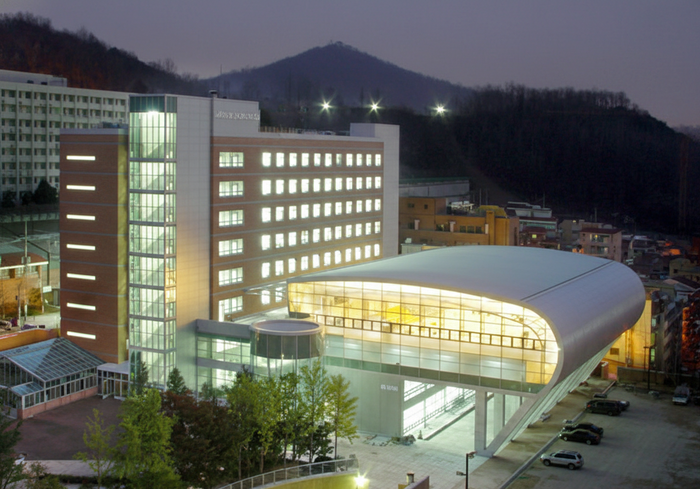 [에듀플러스]"명지전문대, AI 계약학과 신설...기업이 직접 뽑고 채용까... - 뉴스 썸네일 이미지