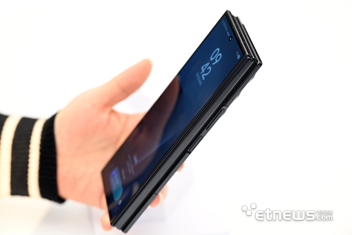 [포토] 두번 접어도 얇다