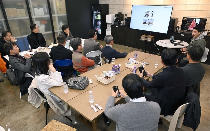 [정보통신 미래모임]"콘텐츠 비즈니스, 데이터와 팬덤 결합이 관건" - 뉴스 썸네일 이미지