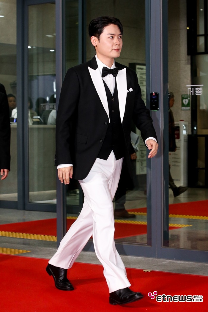 [ET포토] 라포엠 유채훈, '동장군은 물러가라'