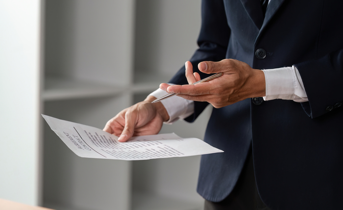 10년간 '출근 0일', 월급은 꼬박꼬박 5억 챙긴 공무원… 법원, 징역 5년에 벌금 15억