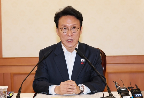 김민석 국무총리가 3일 서울 종로구 정부서울청사에서 열린 노동안전 현안 점검회의에서 발언하고 있다. [자료:연합뉴스]