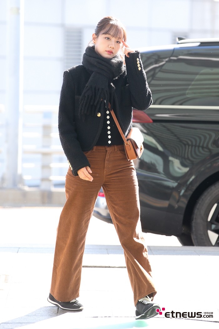 [ET포토] 혜리, '공항이 런웨이로'